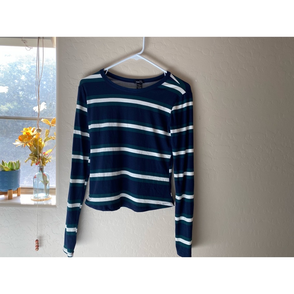 Rue 21✨ Long Sleeve💚💙🤍
